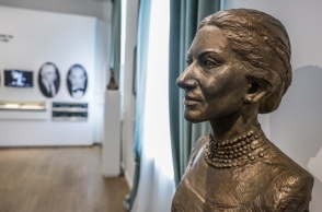 προτομη της Μαριας Κάλλας