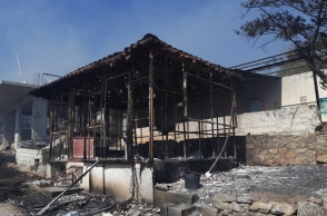 καμμενο σπιτι