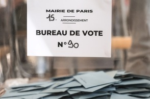 Γαλλία: Άνοιξαν οι κάλπες στον κρίσιμο δεύτερο γύρο των βουλευτικών εκλογών