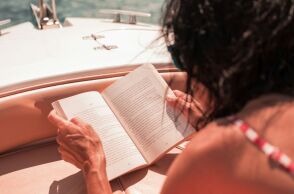 15 non fiction βιβλία για το καλοκαίρι του 2024