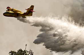 Κικίλιας: Χωρίς ενεργό μέτωπο η φωτιά με εστίες που θα δουλευτούν όλο το βράδυ