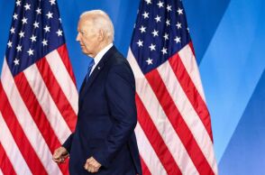 Αμερικανικές εκλογές: Ποιος θα αντικαταστήσει τον Μπάιντεν αν παραιτηθεί