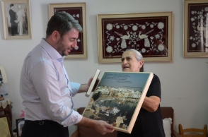 Χαρίτα Μάντολες - Νίκος Ανδρουλάκης