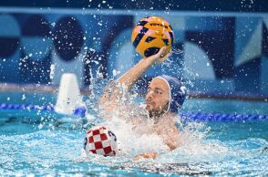 Oλυμπιακοί Αγώνες: Εν ψυχρώ μπουνιά Κροάτη σε Έλληνα στον αγώνα πόλο