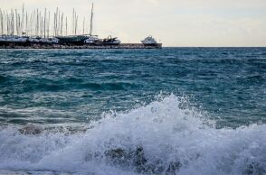 Ισχυρά μελτέμια την Πέμπτη - Στους 24 βαθμούς η θερμοκρασία