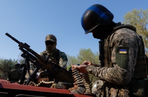 Ουκρανοί στρατιωτες, οπλα. σφαιρες