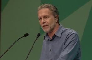 «Νίκη Αξιών» - Το κεντρικό σύνθημα της καμπάνιας του Παύλου Γερουλάνου για την προεδρία στο ΠΑΣΟΚ 