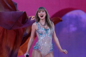 Τέιλορ Σουίφτ: Έσπασε ακόμη ένα ρεκόρ στο Γουέμπλεϊ του Λονδίνου