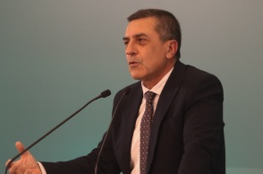 Η ανάρτηση-απάντηση του Δημήτρη Κουρέτα στον Αχιλλέα Μπέο