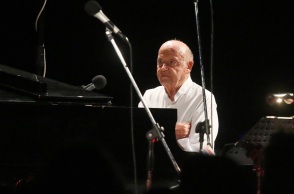 Μια παράσταση για τα 70 χρόνια μουσικής πορείας του μεγάλου συνθέτη στο Παλλάς