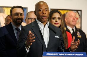 Νέα Υόρκη: Ο δήμαρχος Άνταμς κατηγορείται για δωροληψία και δωροδοκία από Τούρκους υπηκόους