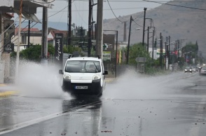 Επελαύνει η κακοκαιρία Cassandra: 112 στους κατοίκους των Φιλιατών