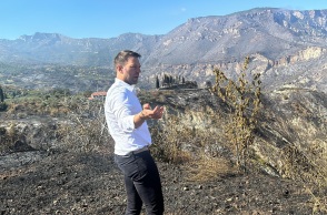 Κασσελάκης από Ξυλόκαστρο: Άλλη μια πυρκαγιά της «εποχής Μητσοτάκη»