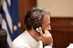 O πρωθυπουργός Κυριάκος Μητσοτάκης συνεχάρη τον Νίκο Ανδρουλάκη