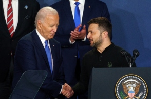 Ο πρόεδρος των ΗΠΑ Τζο Μπάιντεν με τον Ουκρανό ομόλογό του Βολοντίμιρ Ζελένσκι