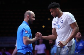 Αντετοκούνμπο