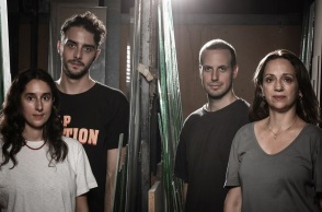 Γυάλινος κόσμος: Στις πρόβες της παράστασης σε σκηνοθεσία Antonio Latella, στο Θέατρο Τέχνης