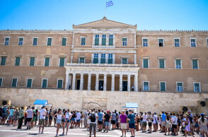 Οι τουρίστες δεν είναι κορόιδα