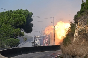 εκρηξη, δασος, βουνο, κτιρια