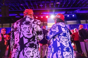 Σακάκια με τον Ντόναλντ Τραμπ