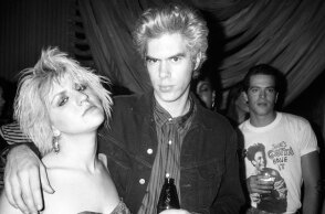 4 Οκτωβρίου 1986, Η Κόρτνεϊ Λαβ και ο Τζιμ Τζάρμους