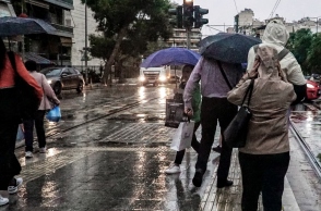 βροχη, περαστικοι