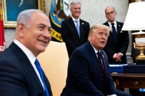Ο Ισραηλινός πρωθυπουργός Μπέντζαμιν Νετανιάχου και ο εκλεγμένος πρόεδρος των ΗΠΑ, Ντόναλντ Τραμπ