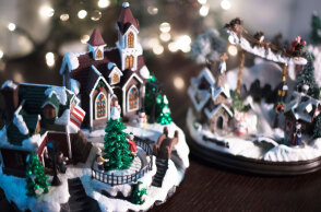 Οδηγός με όλα τα χριστουγεννιάτικα μπαζάρ της πόλης 2024