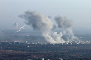 εκρηξη, καπνοι, σπιτια, βουνα