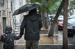 Μαρουσάκης για κακοκαιρία Barbara: Μέχρι πότε θα έχουμε καταιγίδες και κρύο 