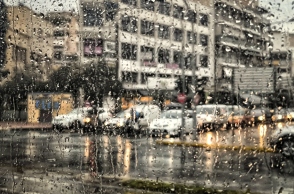 βροχή, αυτοκίνητα