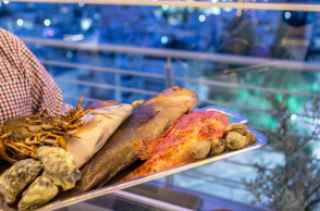 Μπαλκόνι στις Κυκλάδες: Η ψαριά της ημέρας