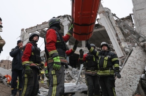 διασωστες, συντριμμια