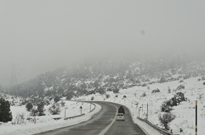 χιονια, δρομος, οχηματα, δεντρα