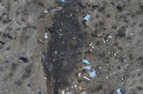 Καζακστάν: Επιβάτης στέλνει ένα σπαρακτικό μήνυμα στη γυναίκα του λίγο πριν τη συντριβή του αεροπλάνου