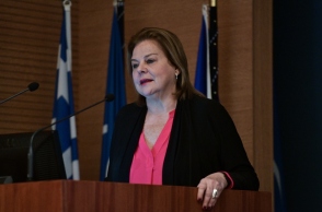 Η Λούκα Κατσέλη