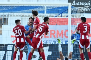 Ατρόμητος-Ολυμπιακός 1-2: «Διπλό» στο Περιστέρι με ήρωα Τζολάκη