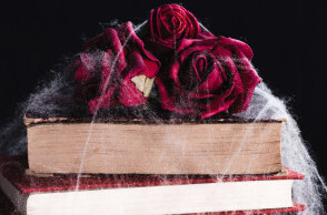 Dark Romance: Tο νέο λογοτεχνικό υποείδος που έγινε viral