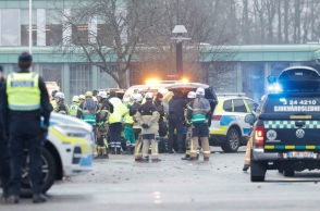 αστυνομία, περιπολικό, περαστικοί
