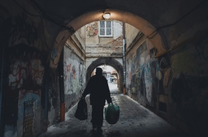 αστεγος, σοκακι