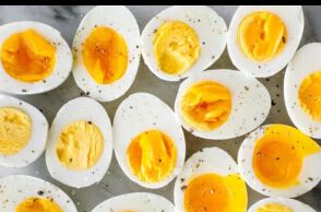 Η επιστήμη μίλησε: Βρέθηκε ο τέλειος τρόπος να βράζουμε αυγά 