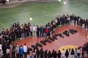 Χανιά: «Δήμητρα είσαι εδώ» - Το συγκινητικό αντίο στη 13χρονη από τους συμμαθητές της