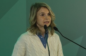 Μιλένα Αποστολάκη: Η κυβέρνηση παραπαίει υπό το βάρος της αλαζονείας της