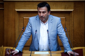 Στέφανος Παραστατίδης