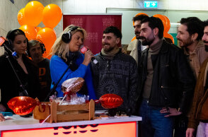 Ο VOICE 102.5 εξέπεμψε LIVE μαζί με τους Majovoli από το Μετρό στο Σύνταγμα