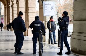 Aυστρία: Συνελήφθη 14χρονος που ήθελε να αιματοκυλήσει τη Βιέννη 