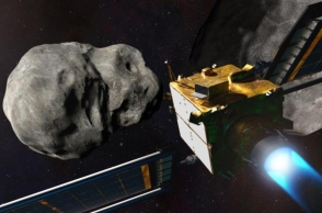 δορυφορος πλησιαζει αστεροειδή