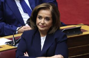 Μπακογιάννη: Κόντρα με τον Παναγιώτη Δουδωνή για τον ΣΥΡΙΖΑ και τους «διορισμένους» βουλευτές