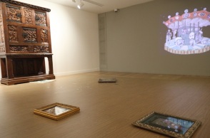 Εθνική Πινακοθήκη: Επαναλειτουργεί με τα βανδαλισμένα έργα στο πάτωμα