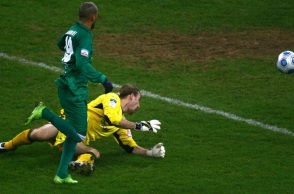 Πέθανε πρώην τερμοτοφύλακας του Πανσερραϊκού - Έπεσε από μπαλκόνι και τραυματίστηκε θανάσιμα